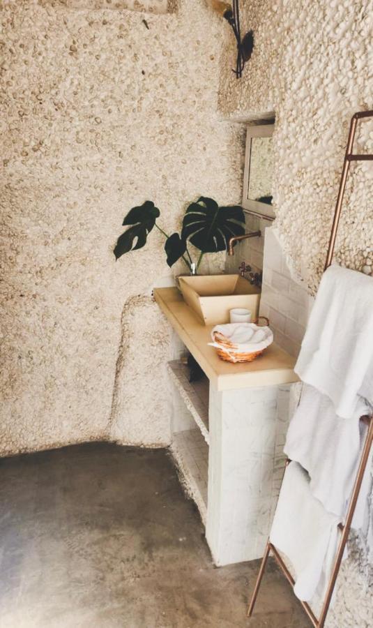 Arya'S Nest Apartment มิฮาส ภายนอก รูปภาพ