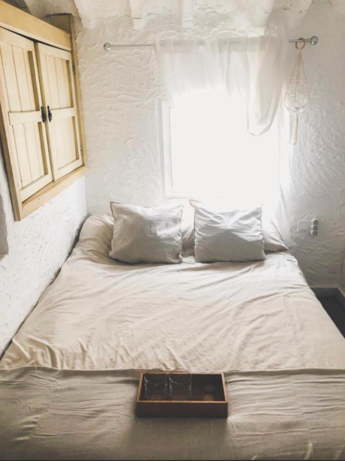 Arya'S Nest Apartment มิฮาส ภายนอก รูปภาพ